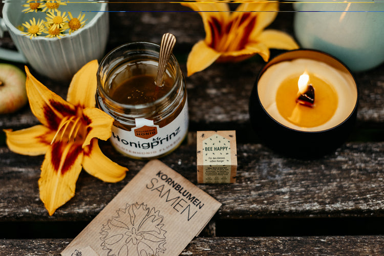 Produkte des Honiggeschenks für Kundinnen und Mitarbeiterinnen