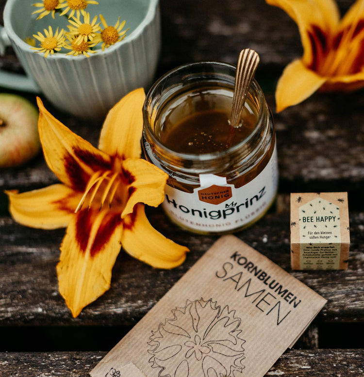 Honig, Honigpraline & Kornblumensamen - die perfekte süße kleine Aufmerksamkeit für Kunden & Mitarbeiter.