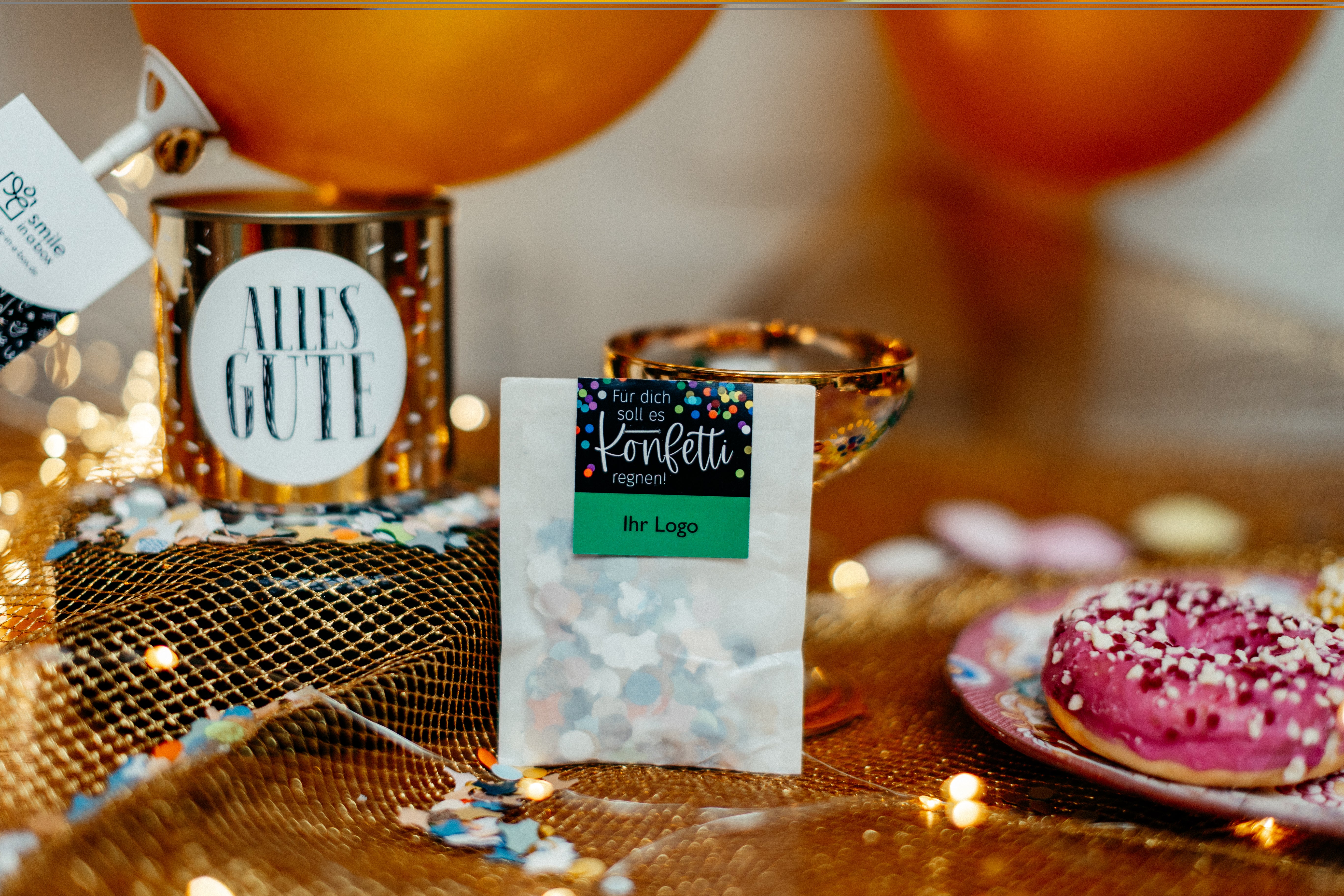 Konfetti auf Mini Party Tisch