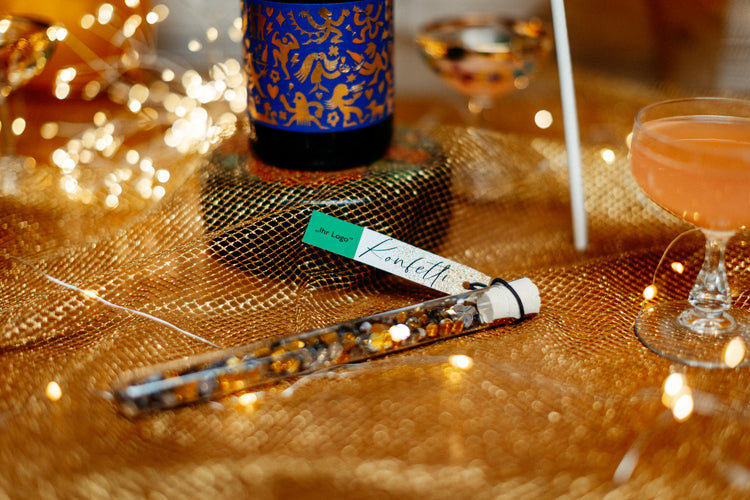 Goldenes Konfetti zum Feiern